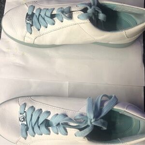 MICHAEL KORS MODERN STYLE SNEAKERS